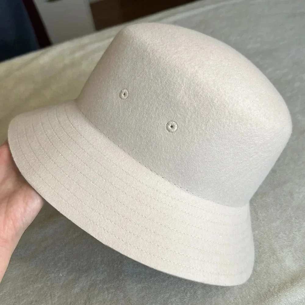 PHENIX Retro Wool Felt Cloche Style Hat in Ivory Chic Lady Neutral, Size OS‎